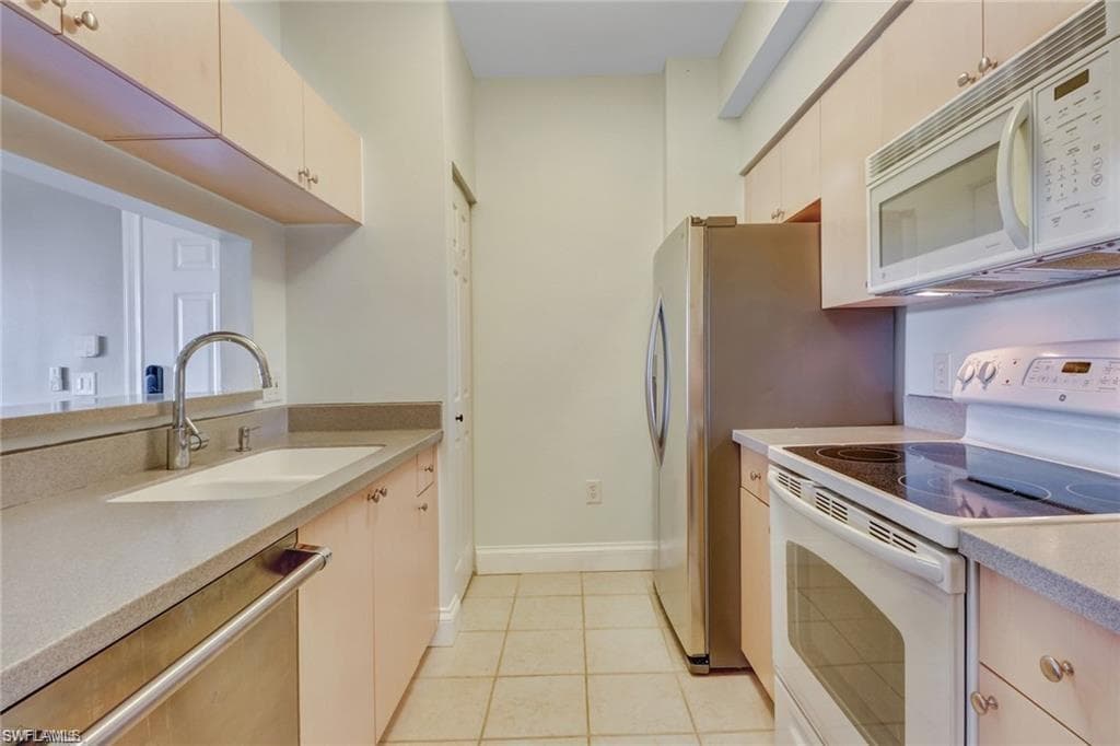 1180 Reserve Way 302-4