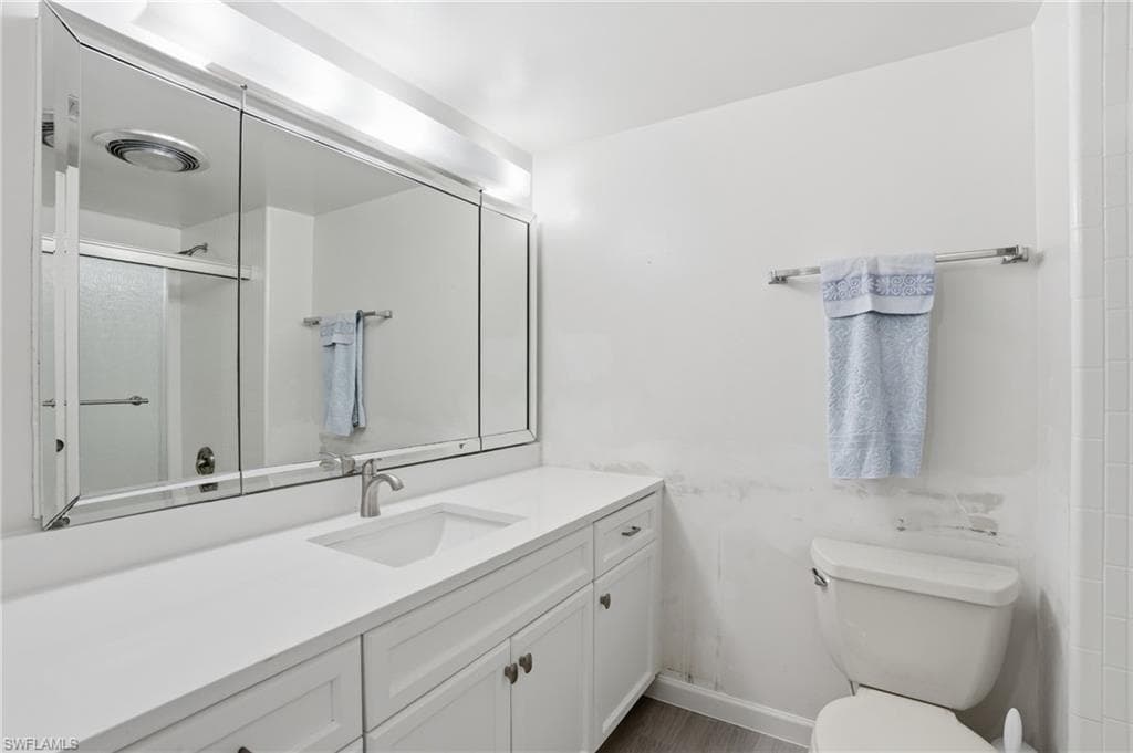 7146 Estero BLVD PH14-26