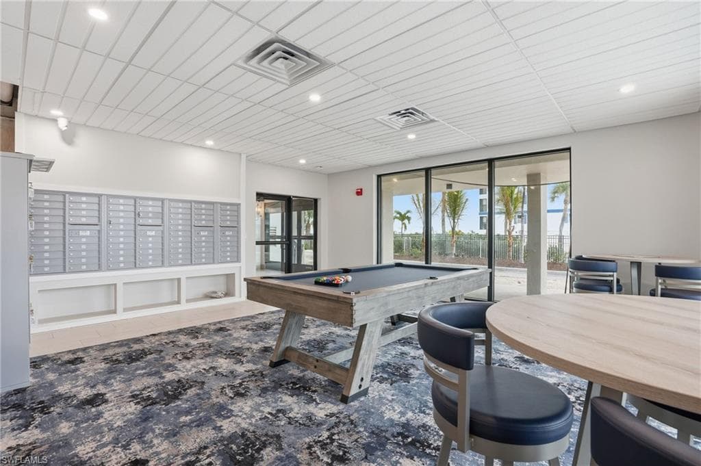 7146 Estero BLVD PH14-21