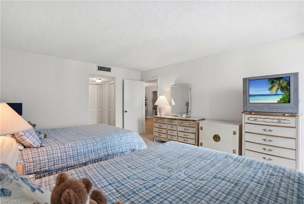 7146 Estero BLVD PH14-17