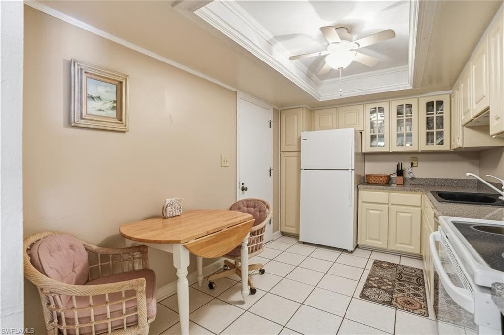 7146 Estero BLVD PH14-10