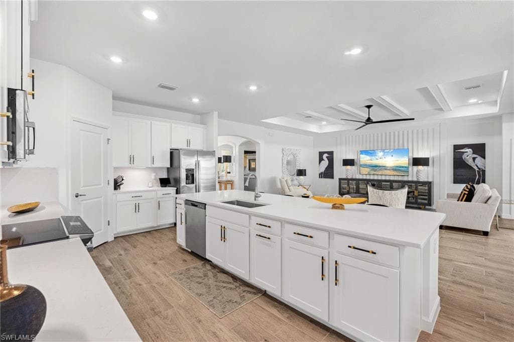 3517 Stormy Creek LN-16