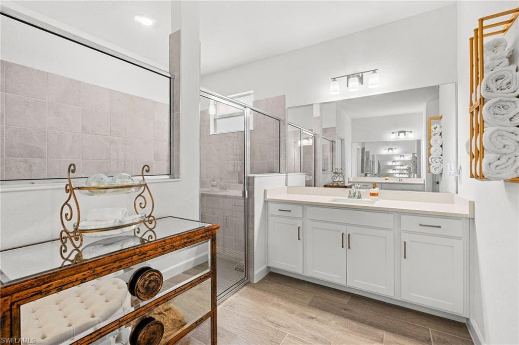 3517 Stormy Creek LN-28