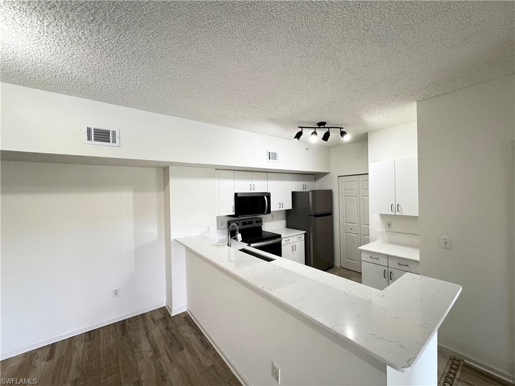 1830 Florida Club CIR 4304-3