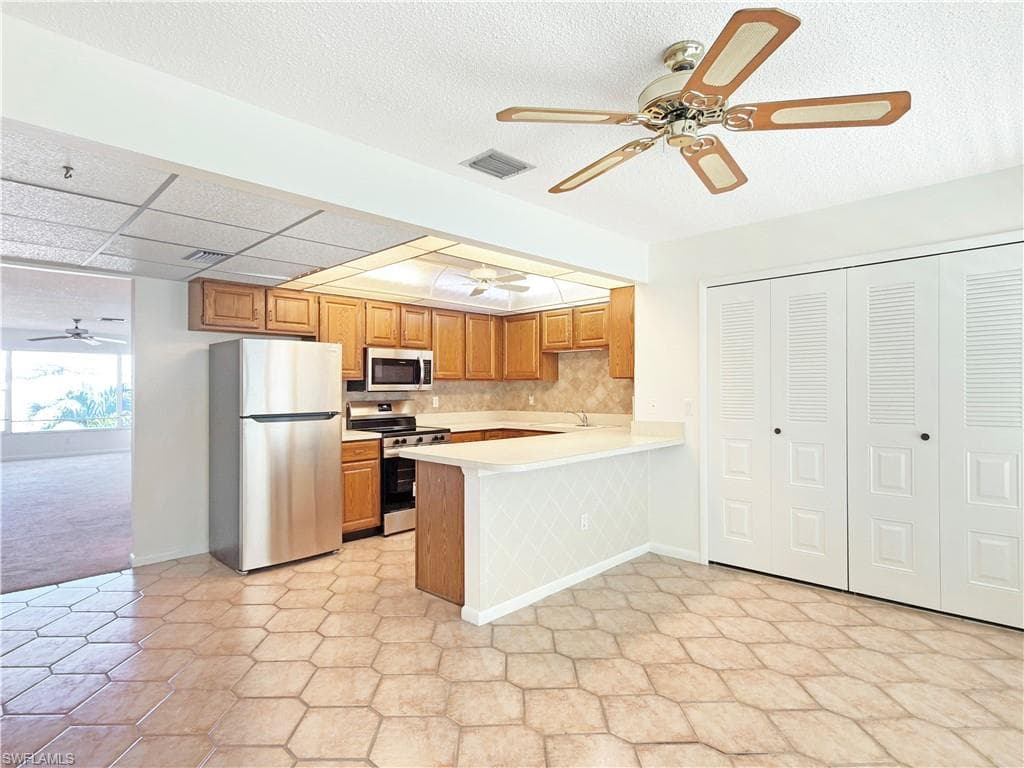 1326 S Brandywine CIR 4-12