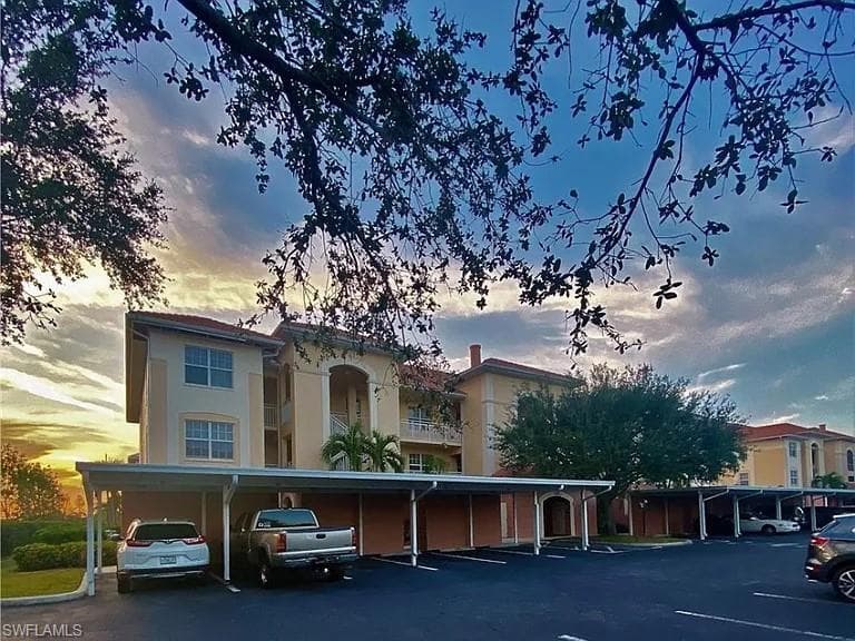 1141 Van Loon Commons CIR 102-16