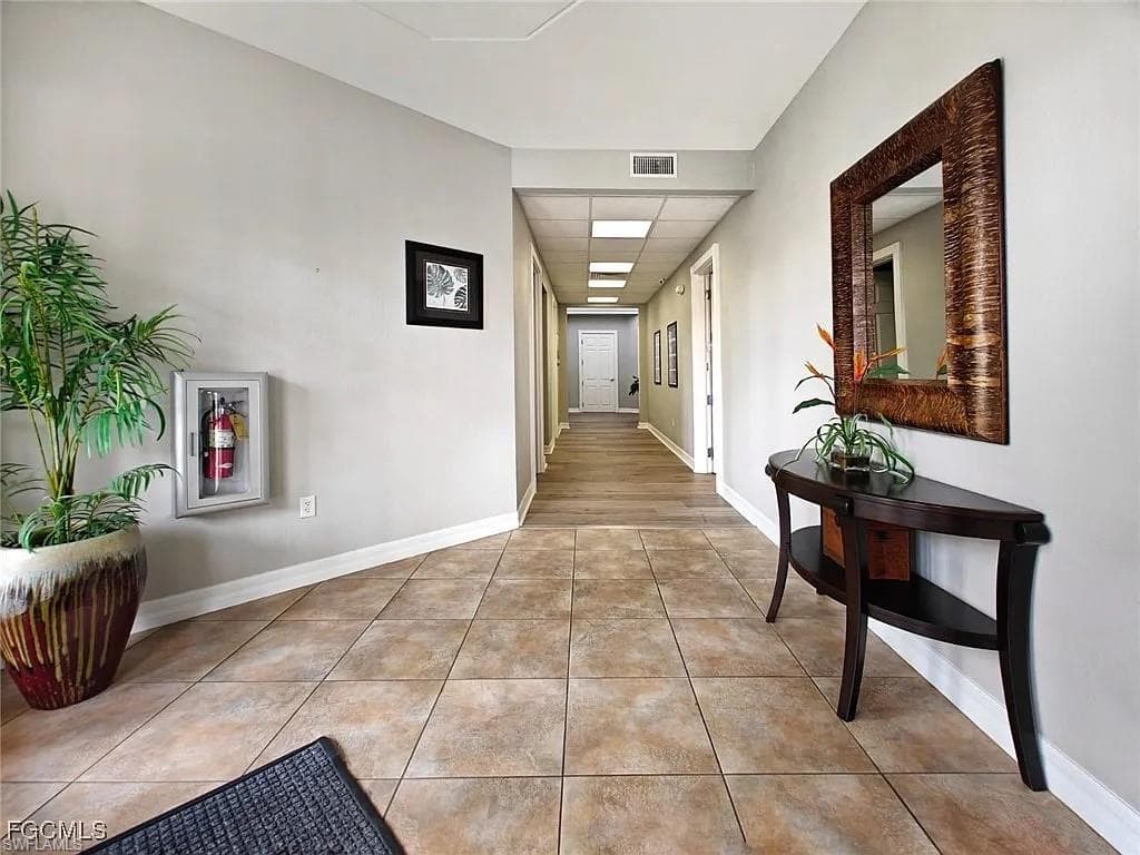 1141 Van Loon Commons CIR 102-10