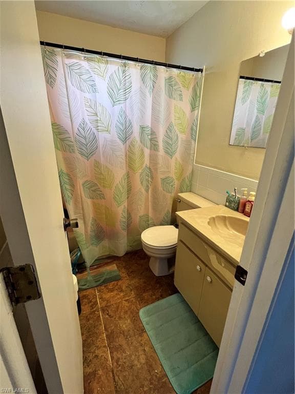 1515 Medford PL-8