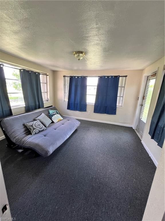1515 Medford PL-9