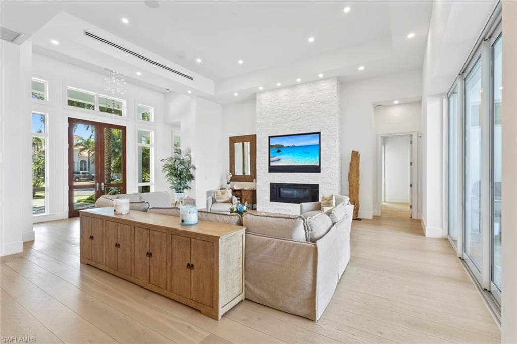 1467 Marlin DR-4