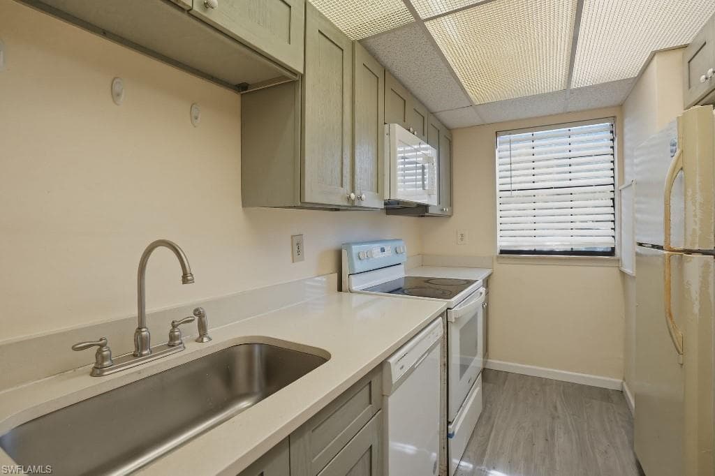 5369 Treetops DR M102-2