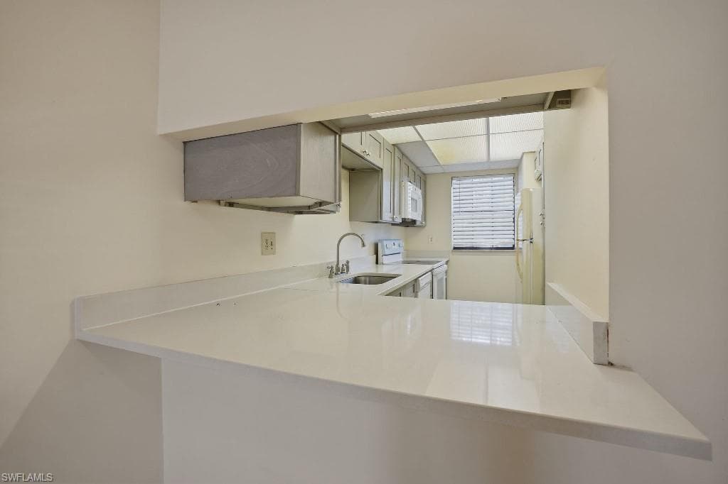5369 Treetops DR M102-3