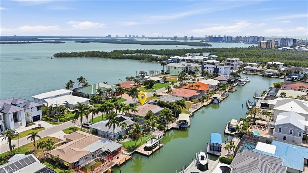 20 Bayview BLVD-34