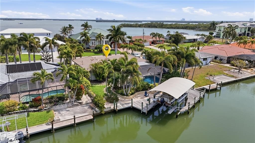 20 Bayview BLVD-30