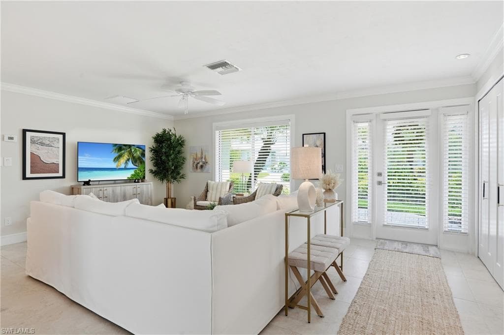 20 Bayview BLVD-3