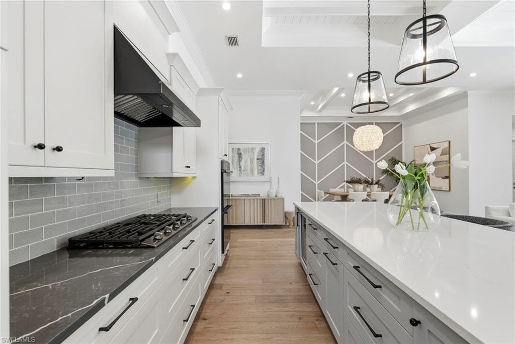 1064 13th ST N-28