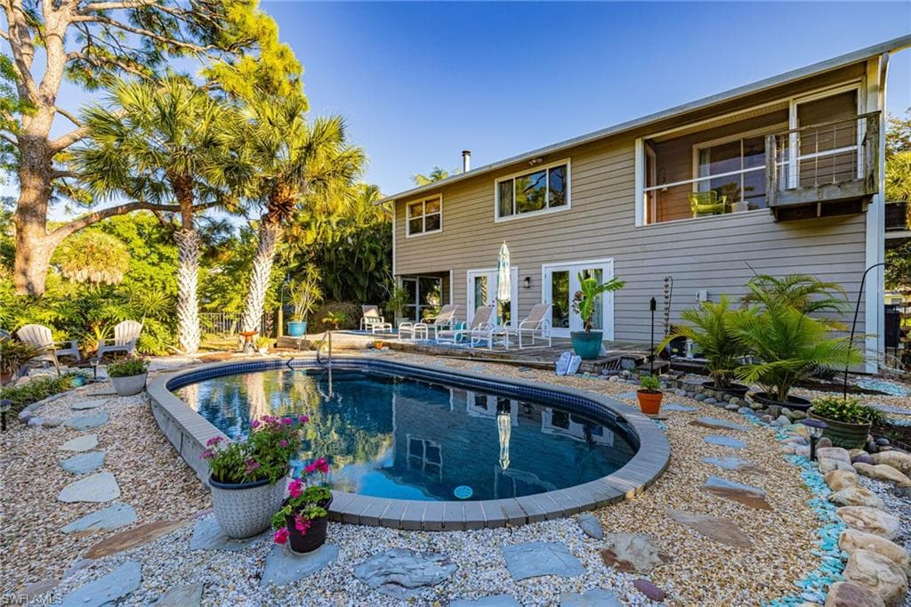 4730 Pembrooke LN-1