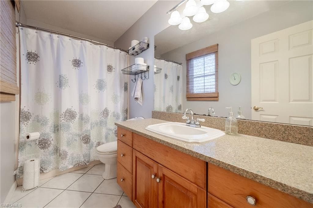 4730 Pembrooke LN-25