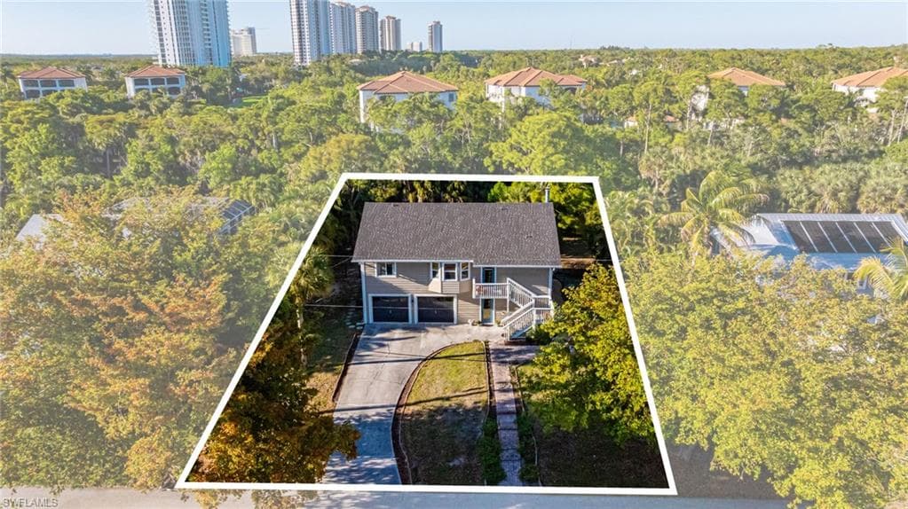 4730 Pembrooke LN-44