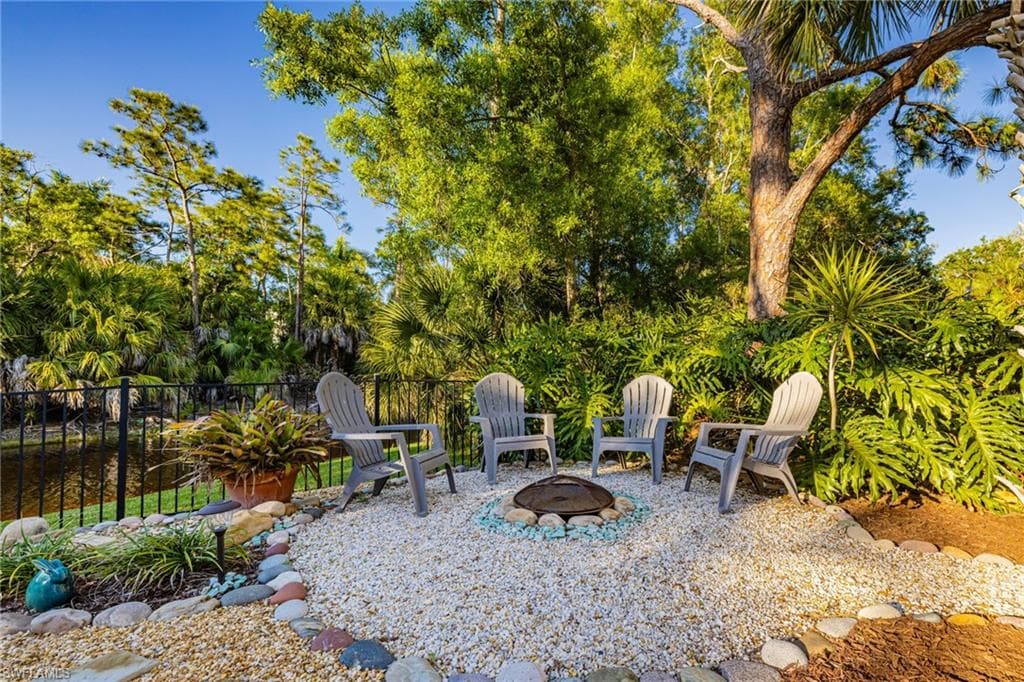 4730 Pembrooke LN-38