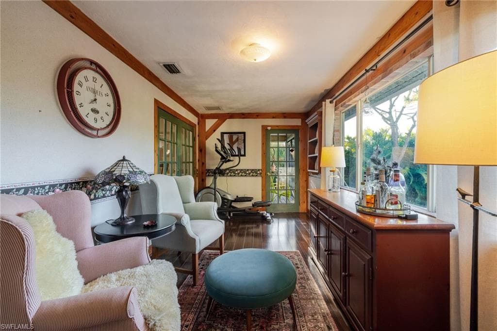 4730 Pembrooke LN-28