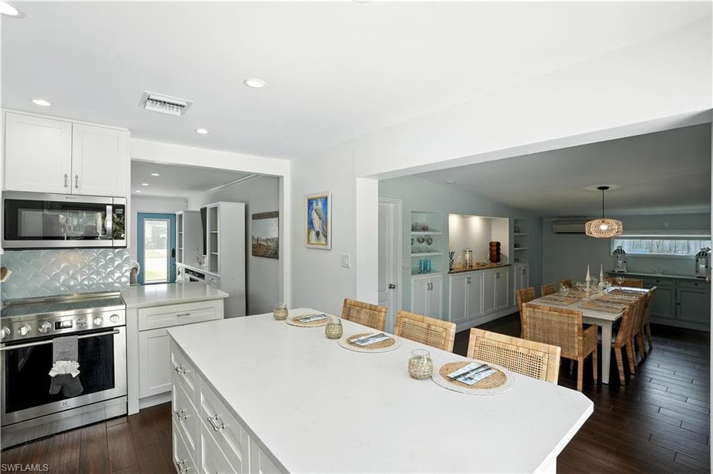 1063 22nd AVE N-11