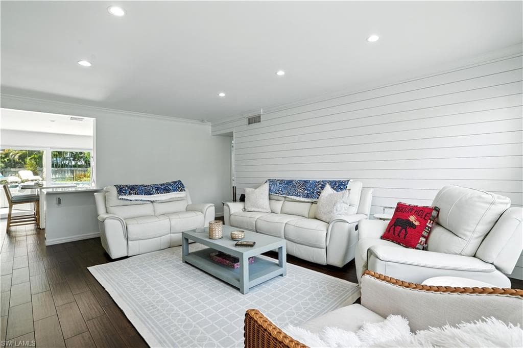 1063 22nd AVE N-3