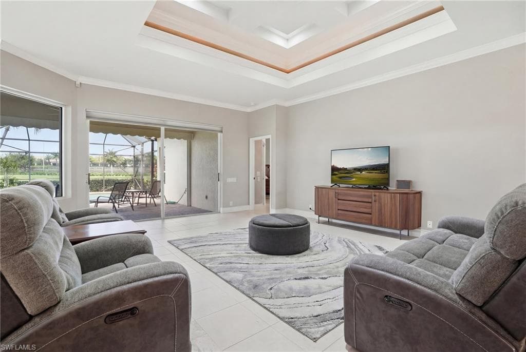 6039 Fairway CT-6