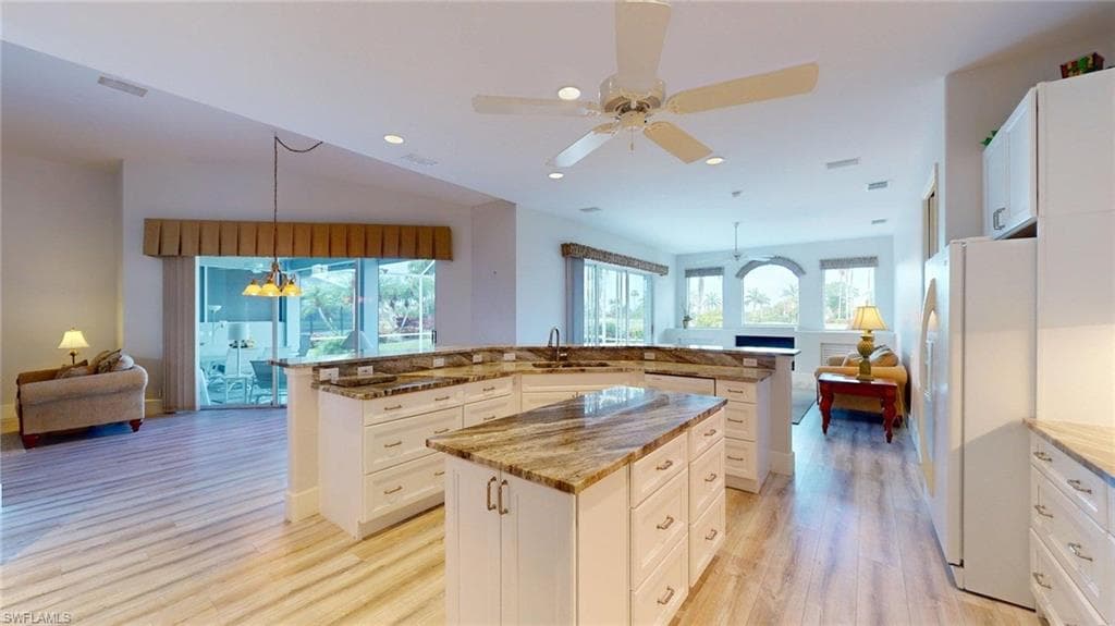 16137 Edgemont DR-5