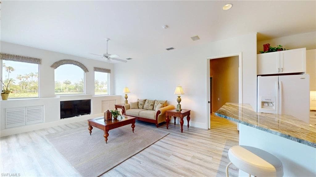 16137 Edgemont DR-4
