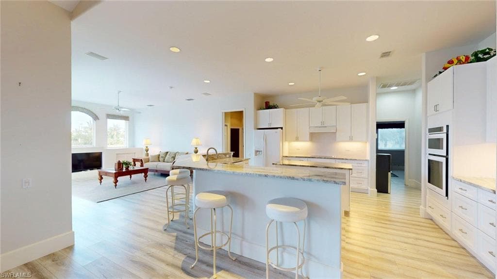 16137 Edgemont DR-7
