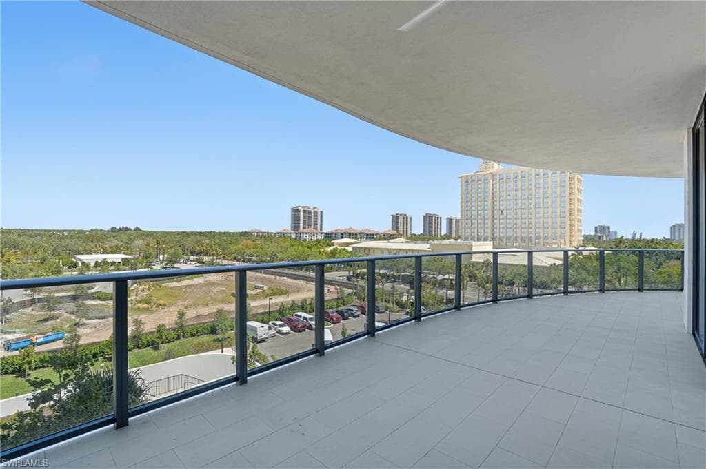 5100 Seagrass BLVD 306-1