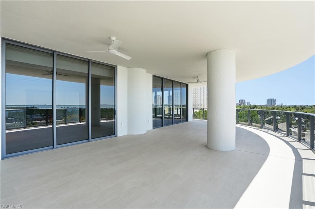5100 Seagrass BLVD 306-43