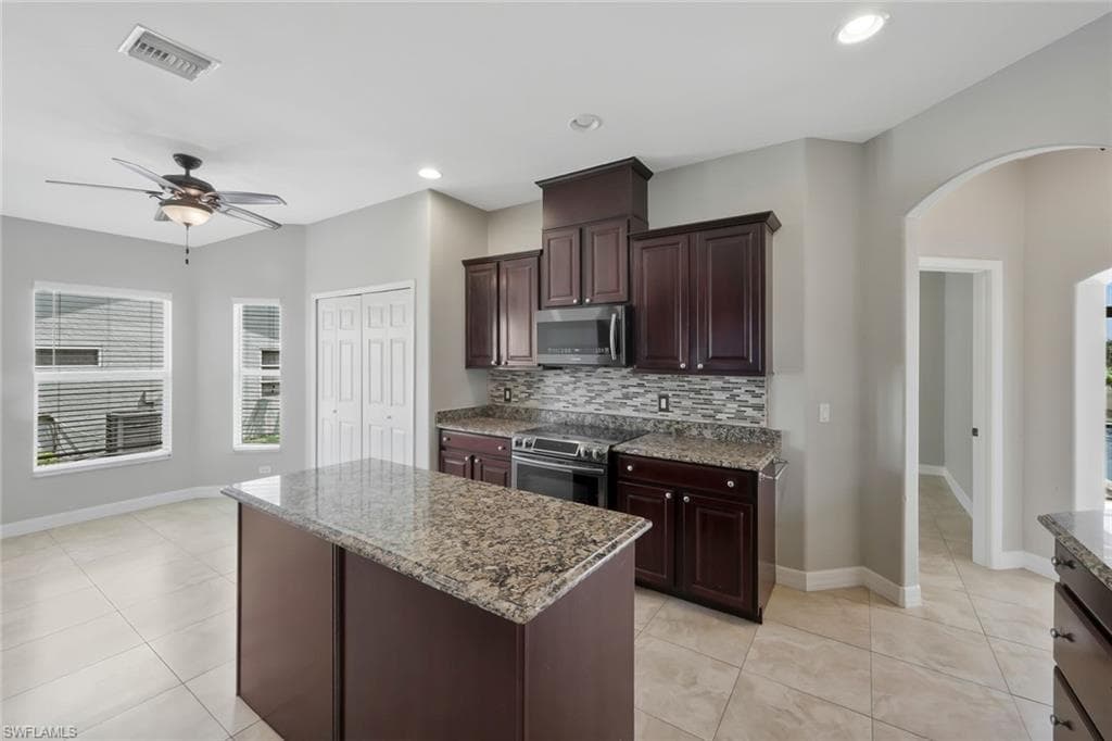 1302 SW 20th ST-21