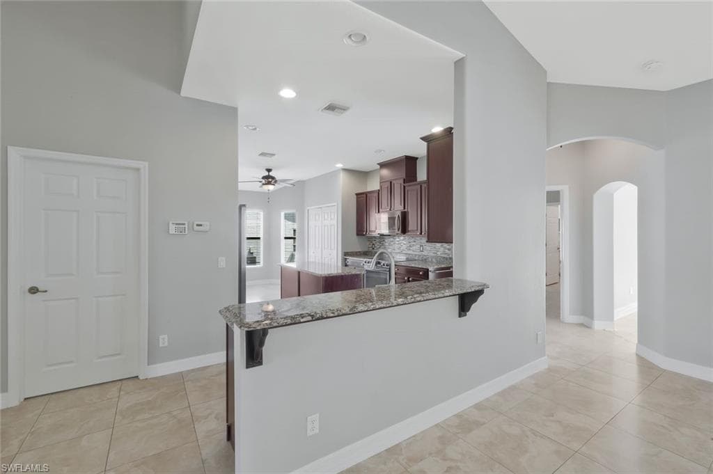 1302 SW 20th ST-23