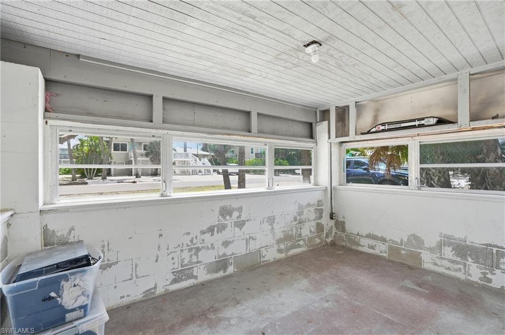 123 Andre Mar DR-26
