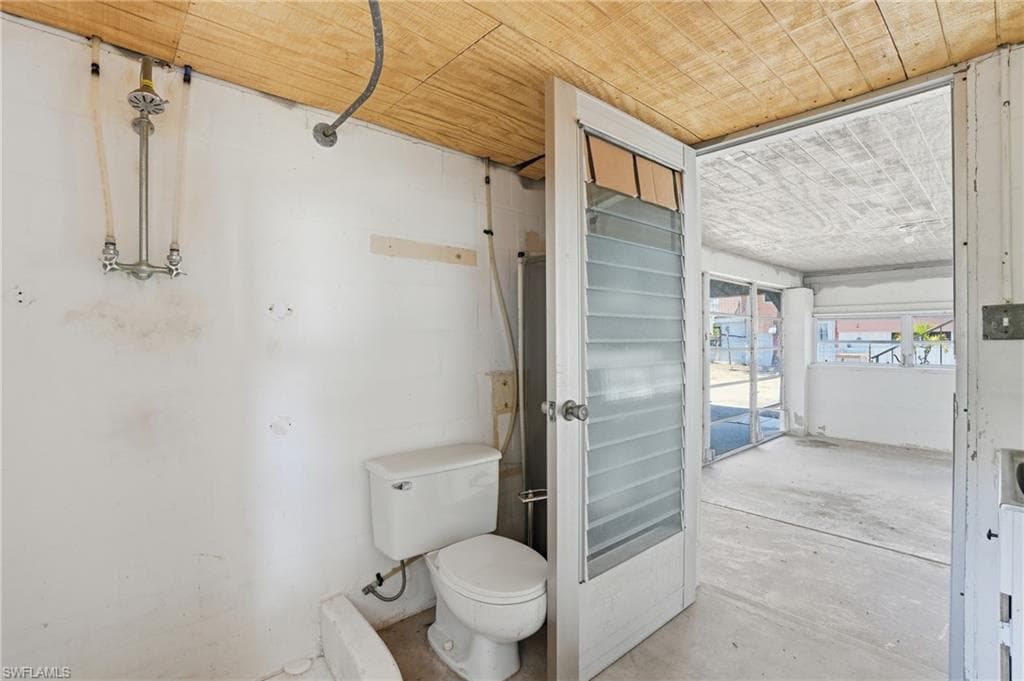 123 Andre Mar DR-28