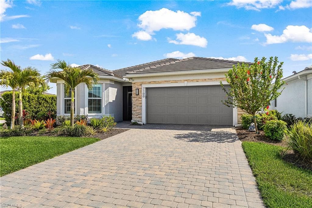 7100 Del Webb Oak Creek BLVD N-1