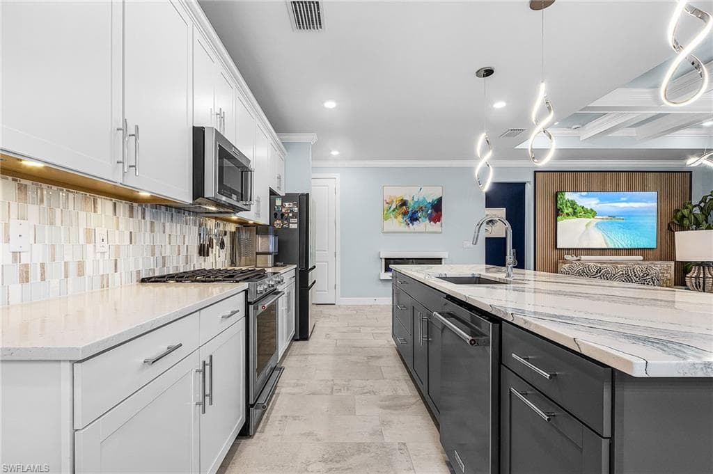 7100 Del Webb Oak Creek BLVD N-14