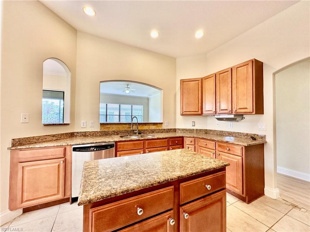 1303 Verde DR 1603-13