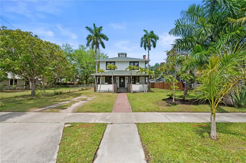 2647 Michigan AVE-42
