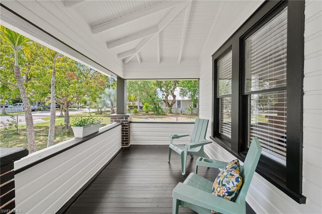 2647 Michigan AVE-2