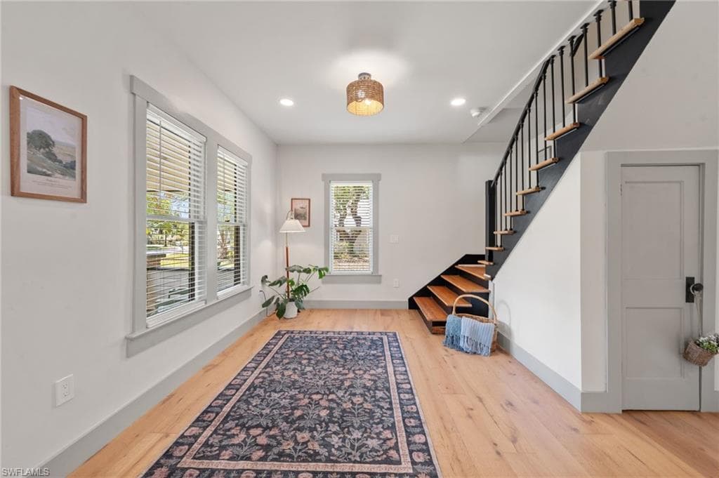 2647 Michigan AVE-8