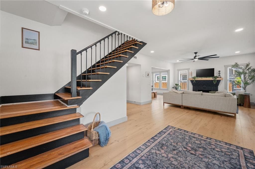 2647 Michigan AVE-7