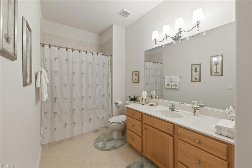 4945 Shaker Heights Ct CT 202-34