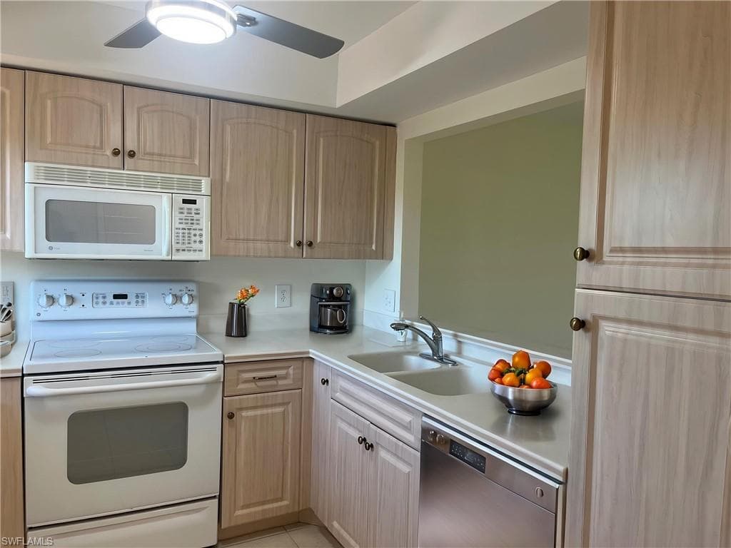 7402 Lake Breeze DR 202-1