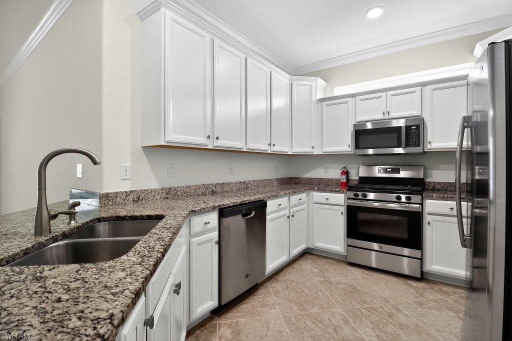 17604 Wayside BEND-8