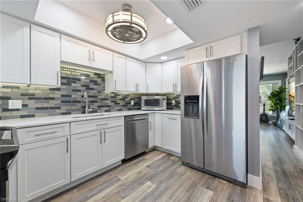4904 Vincennes ST 204-11