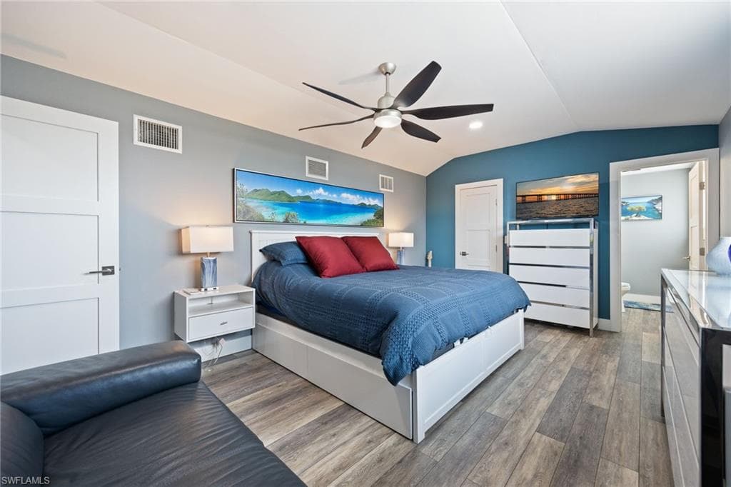 4904 Vincennes ST 204-31