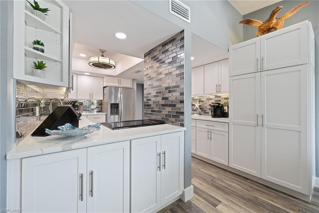 4904 Vincennes ST 204-14